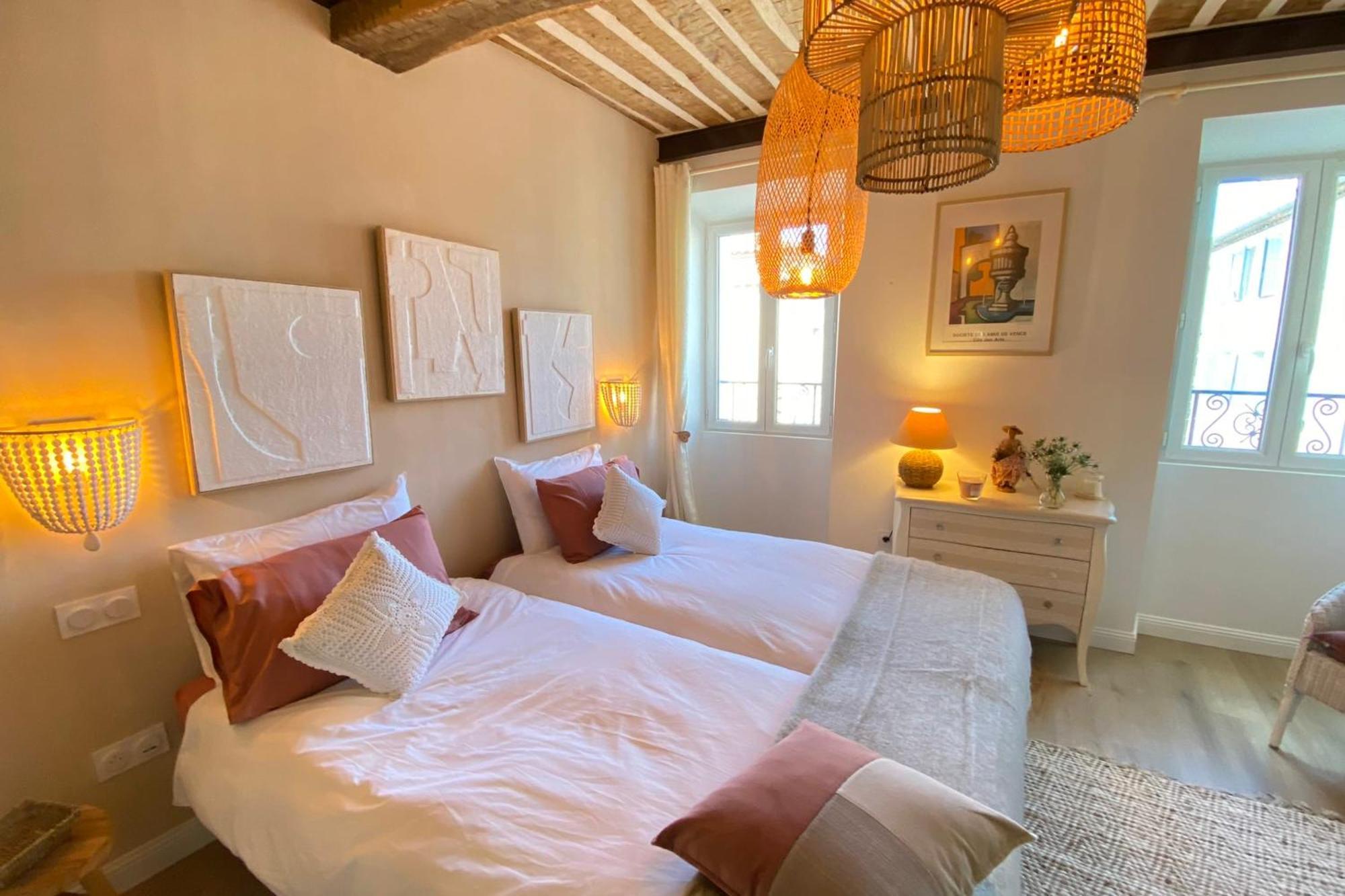 La Sanverine Private Room Historic Center Vence Exterior photo